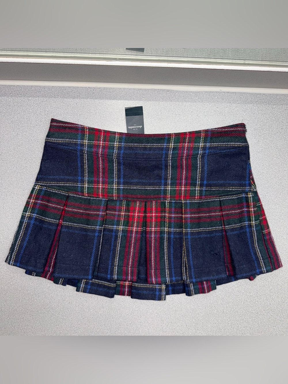 NWT! Vintage Y2K Abercrombie 2000s Pleated Plaid Wool Blend Mini Skirt